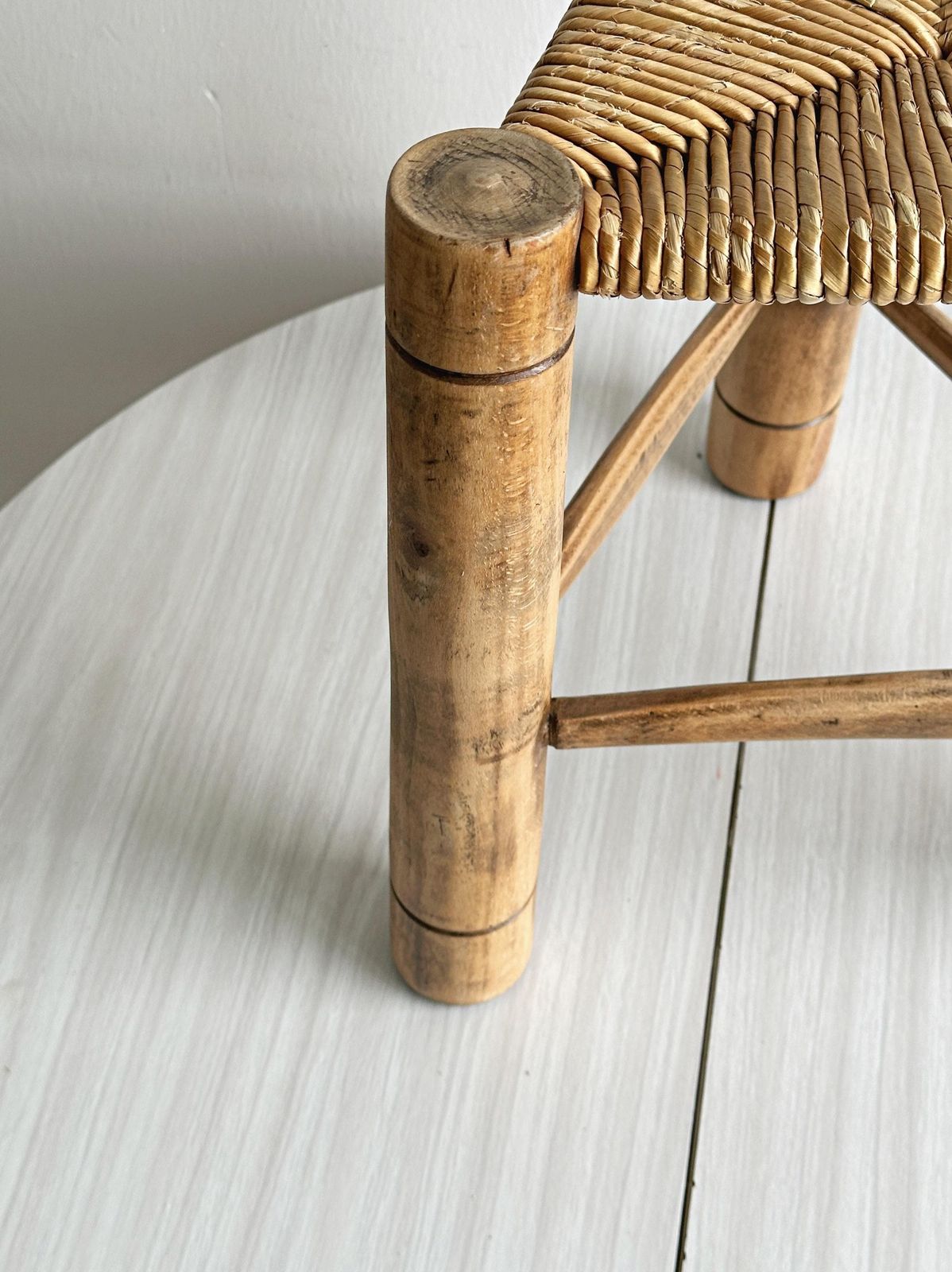Antique Tripod Stool In Light Wood With A Woven Straw Seat, Rustic And Minimalist Piece Of Furniture, Cozy And Authentic Interior, Gift photo vinterior