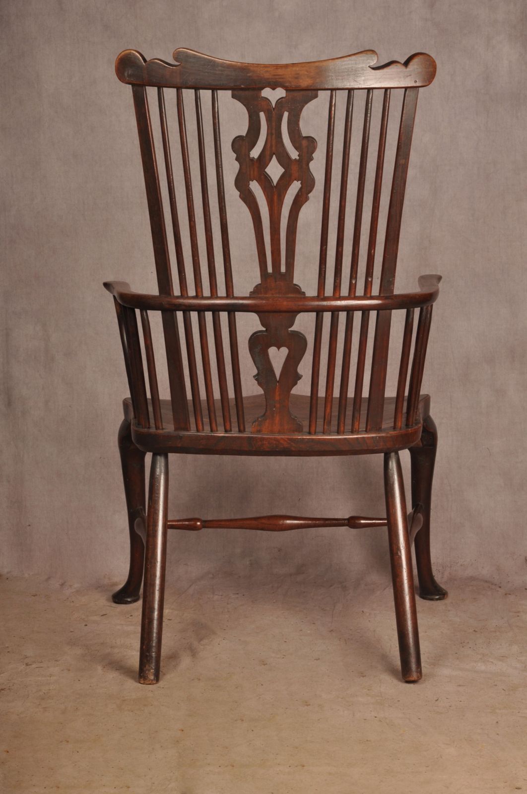 photo vinterior Rare 18th Century Cherrywood Thames Valley Windsor Chair