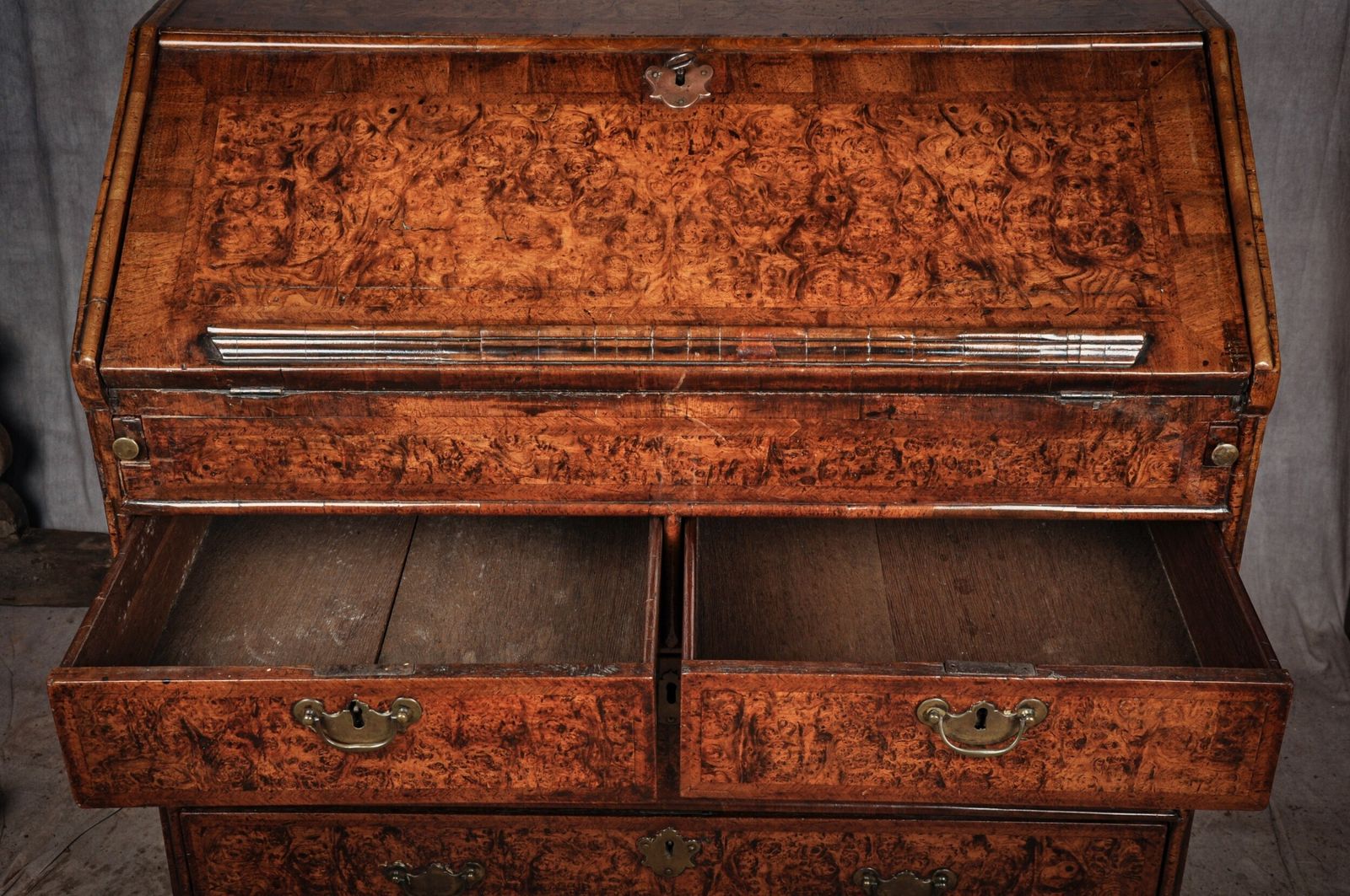 Furniture Fine 17th Century Mulberry Bureau In The Manner Of Coxed & Woster photo