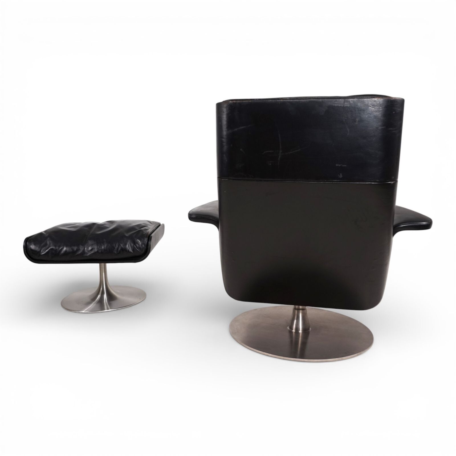 photo furniture Kaufeld Siesta 62 Leather Lounge Chair By Jacques Brule, 1960