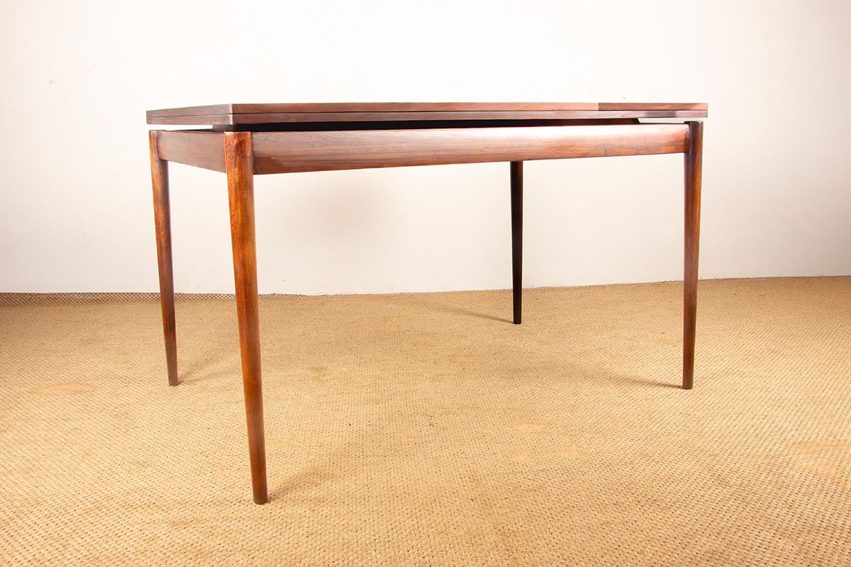 Mobilier Table à manger danoise extensible en palissandre et laiton par Poul Volther pour Frem Møbelfabrik, 1960. photo