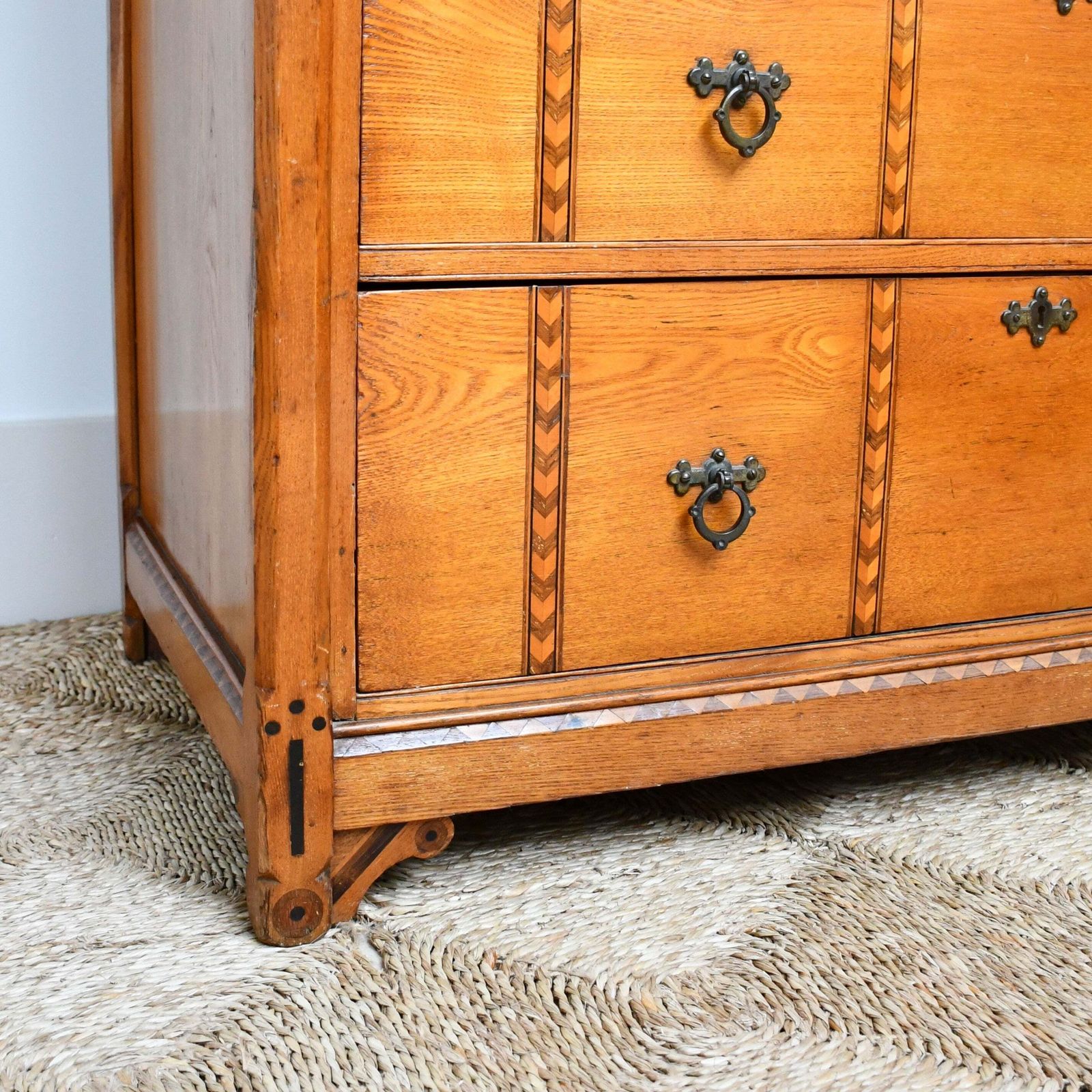 Aesthetic Movement   Chest Of Drawers photo vinterior