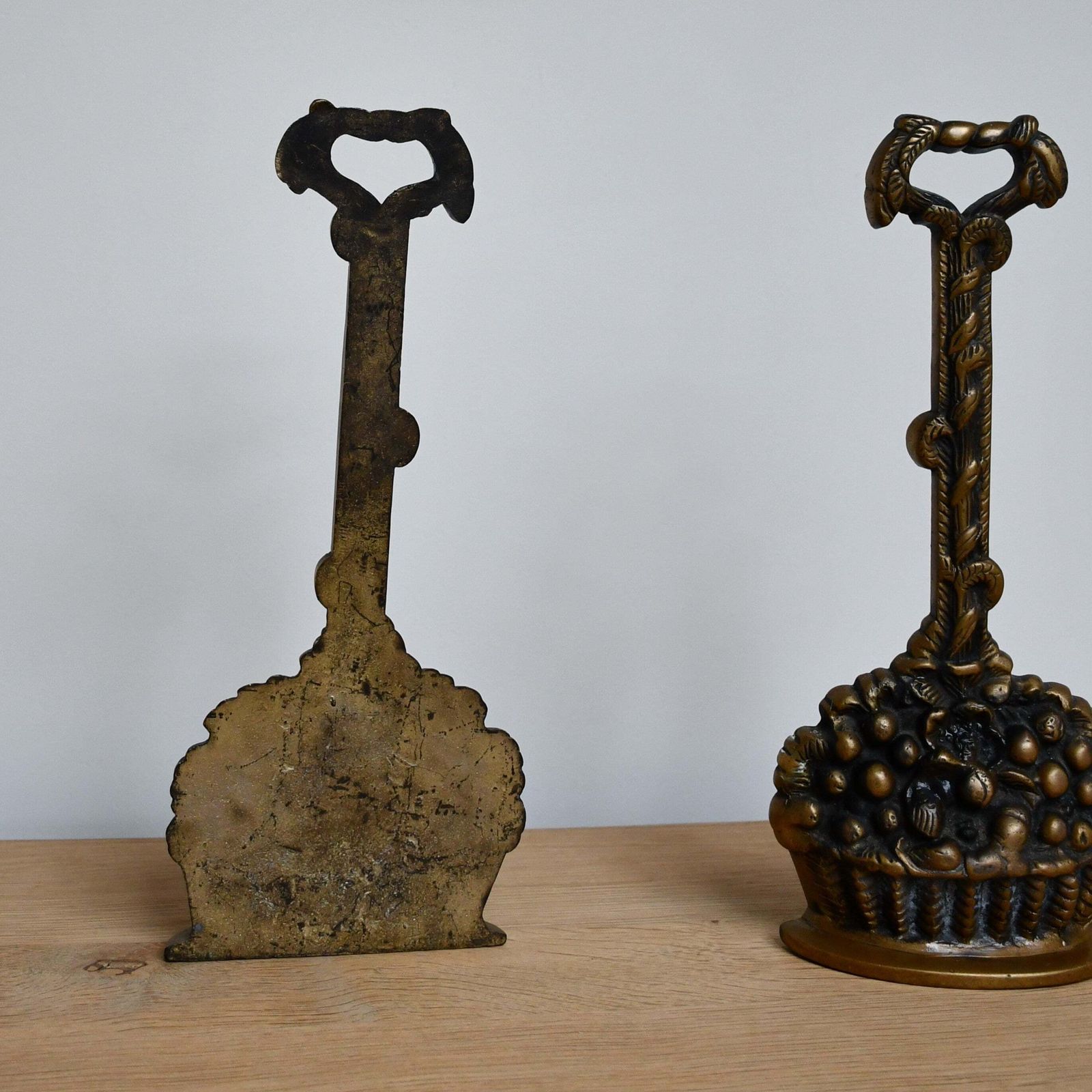 A Pair Of 19th Century   Door Stops photo vinterior