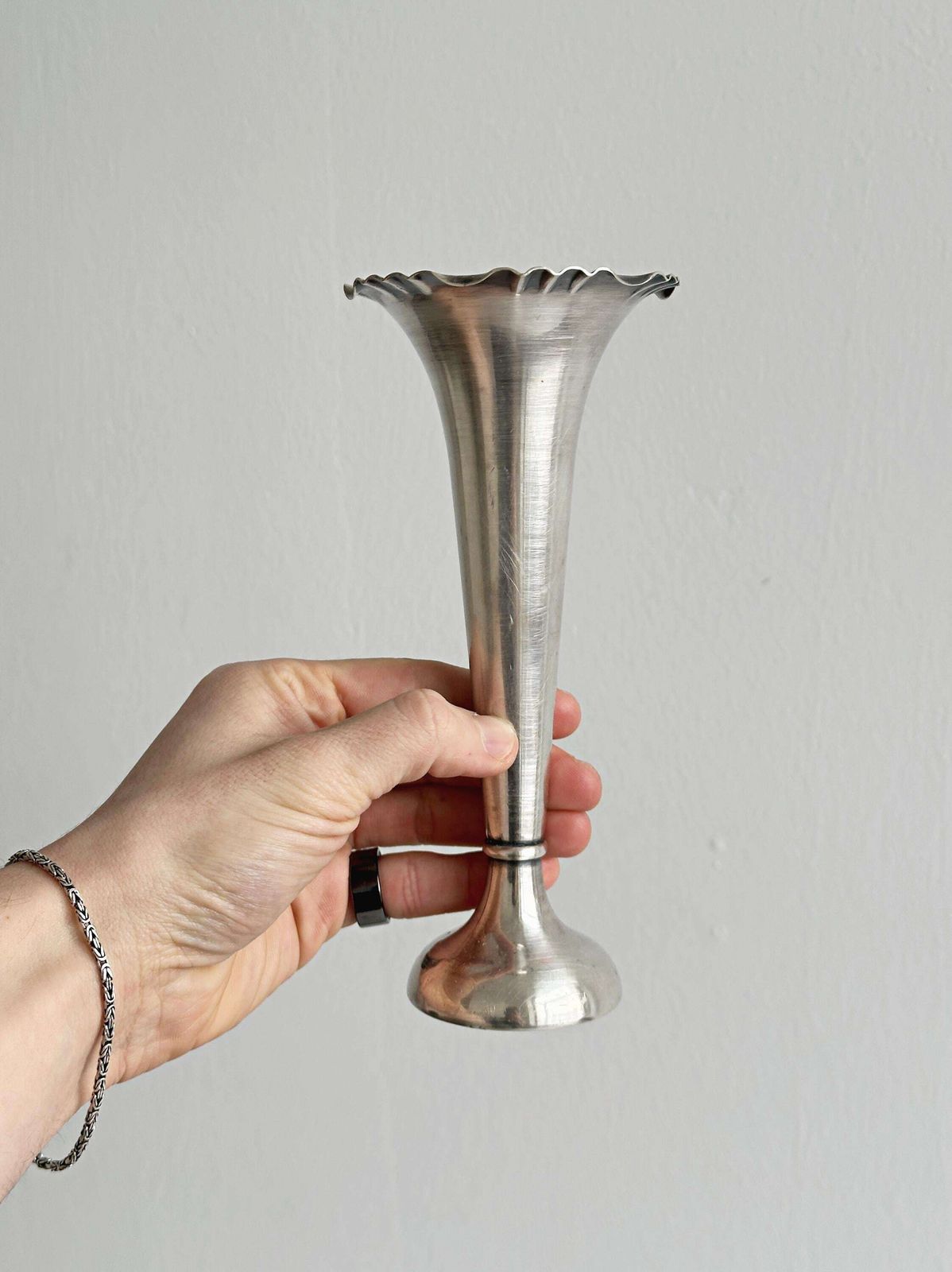 Small Silver Plated Metal Bud Vase, Letang Remy Style, Shiny Metal, Chic Table Decoration, Small Bouquet, Timeless Decoration photo 71.0