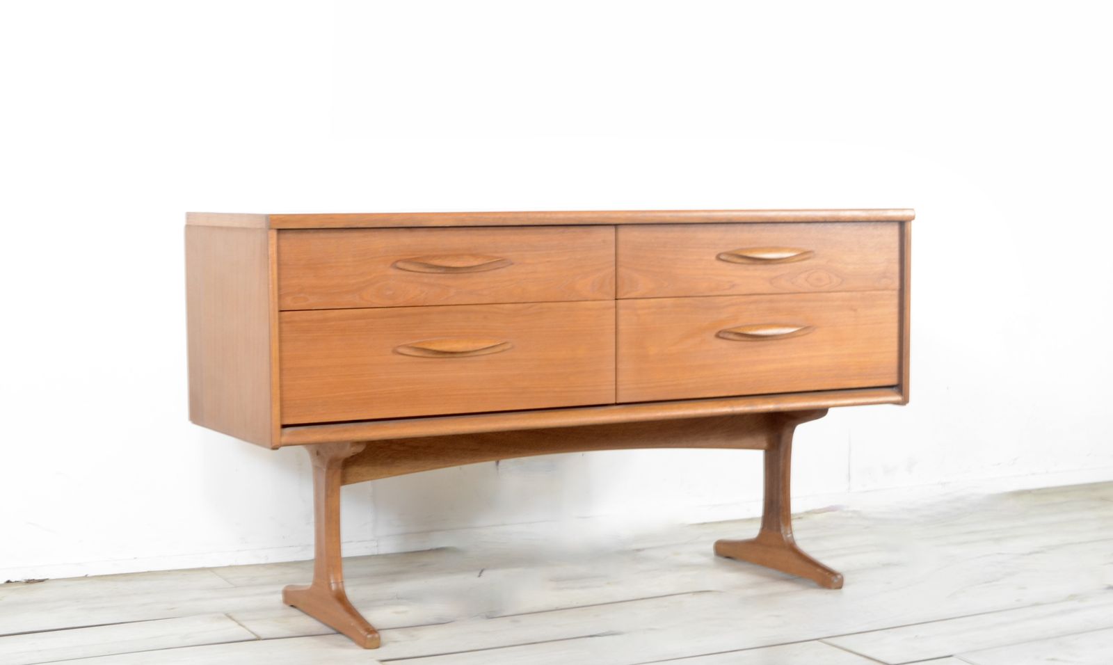 Midcentury Teak Sideboard / Dresser By Frank Guille For Austinsuite. Vintage Modern / Danish Style photo 999.0