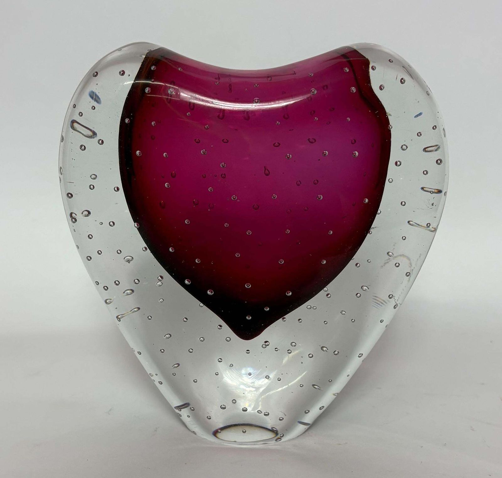 Heart Vase In Ruby Pink Cased Glass   Murano Style Bullicante – Mid Century Modern Art Glass photo for sale