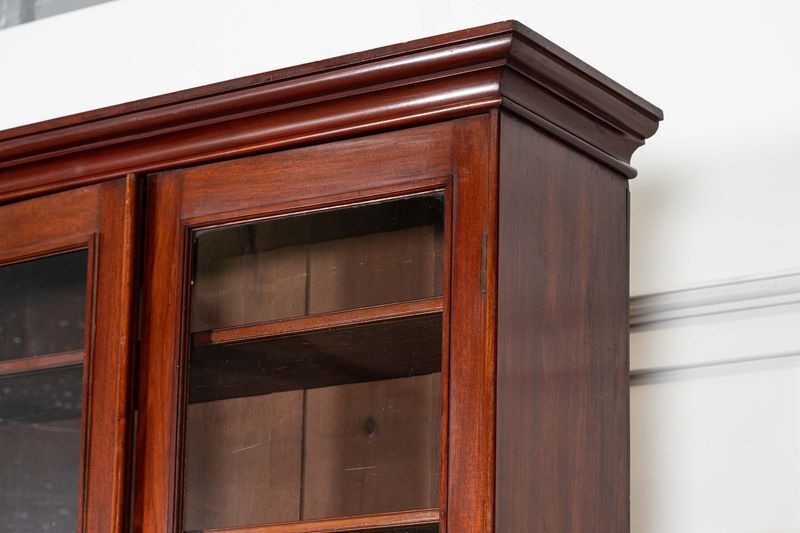 photo furniture Large English 19thc Mahogany Glazed Bookcase