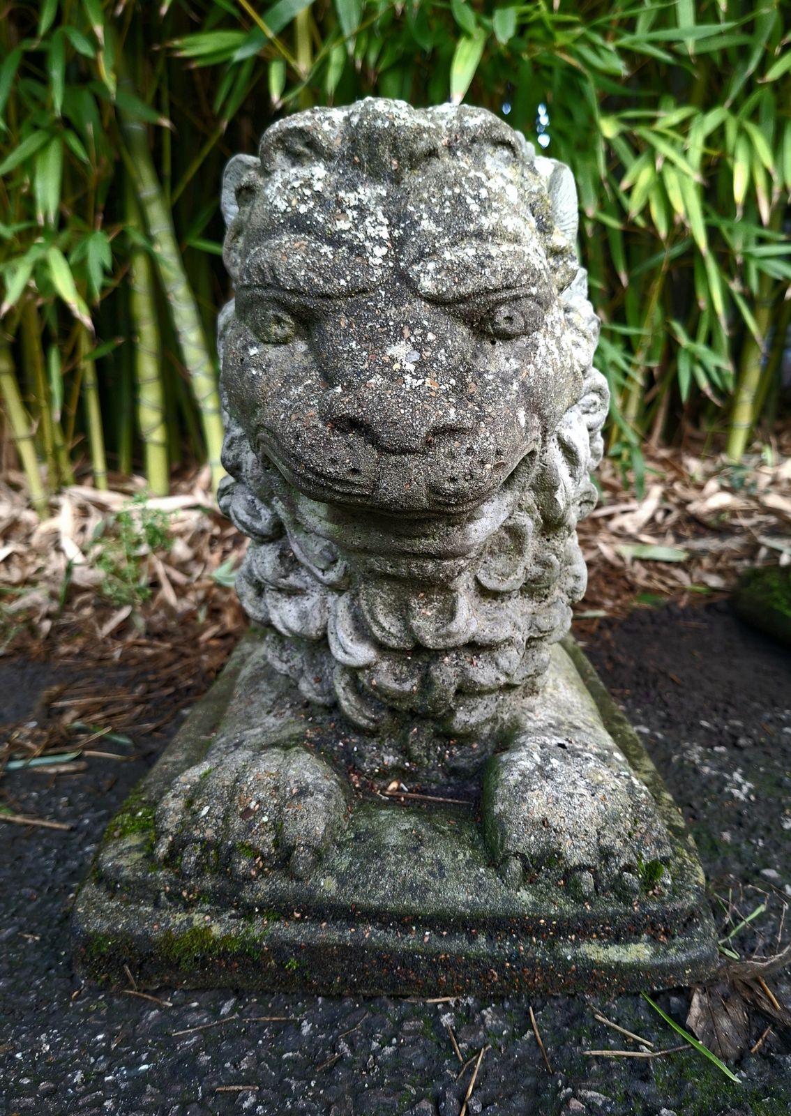 photo buy Pair Of Antique Stone Recumbent Guardian Lions