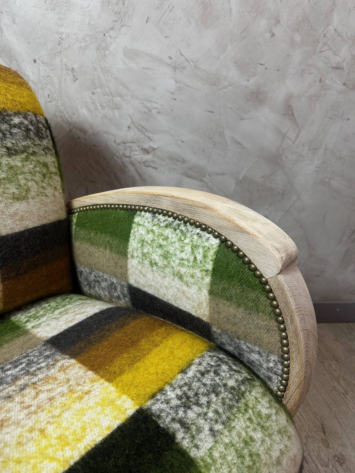 photo vinterior Refurbished Club Chair, Traditional