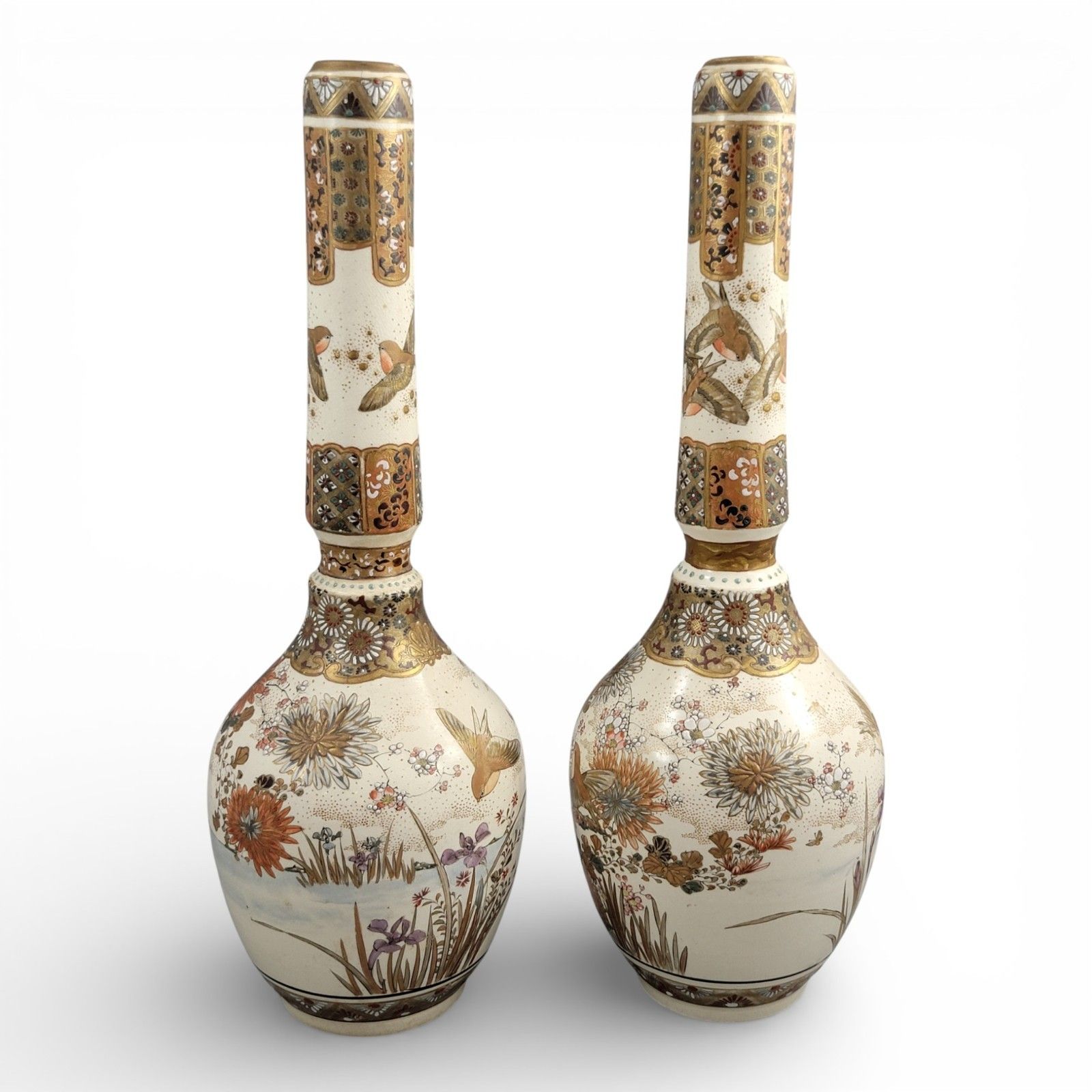 Pair Of Large Meiji Japanese Satsuma Vases, Moriage & Gold Pointillé photo vinterior