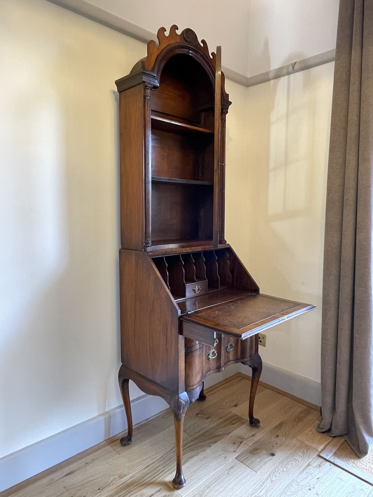 Walnut Queen Anne / George I Style Bureau Bookcase (1920s Reproduction) photo Furniture