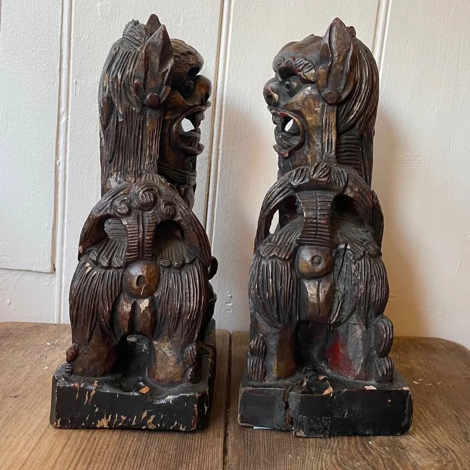 Chinese Qing Dynasty Carved Foo Dogs. photo Art