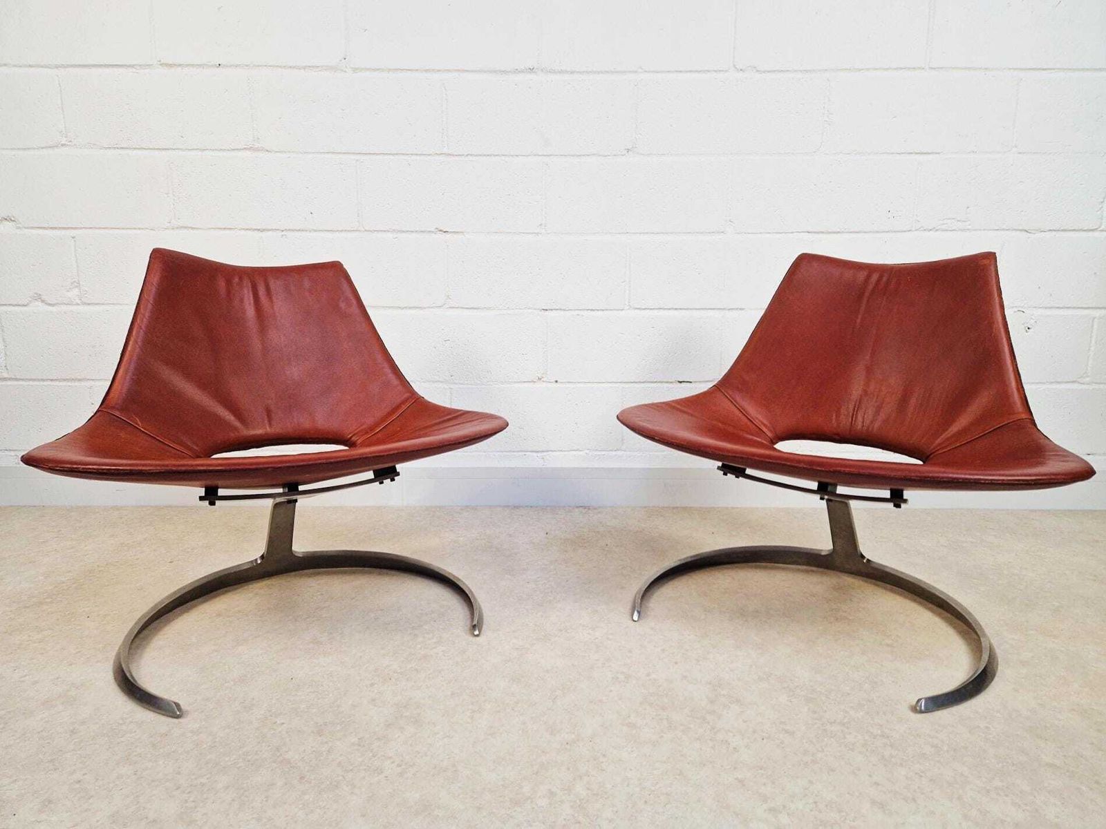 Preben Fabricius & Jørgen Kastholm Pair Scimitar Is63 Mid Century Leather Lounge Chairs
