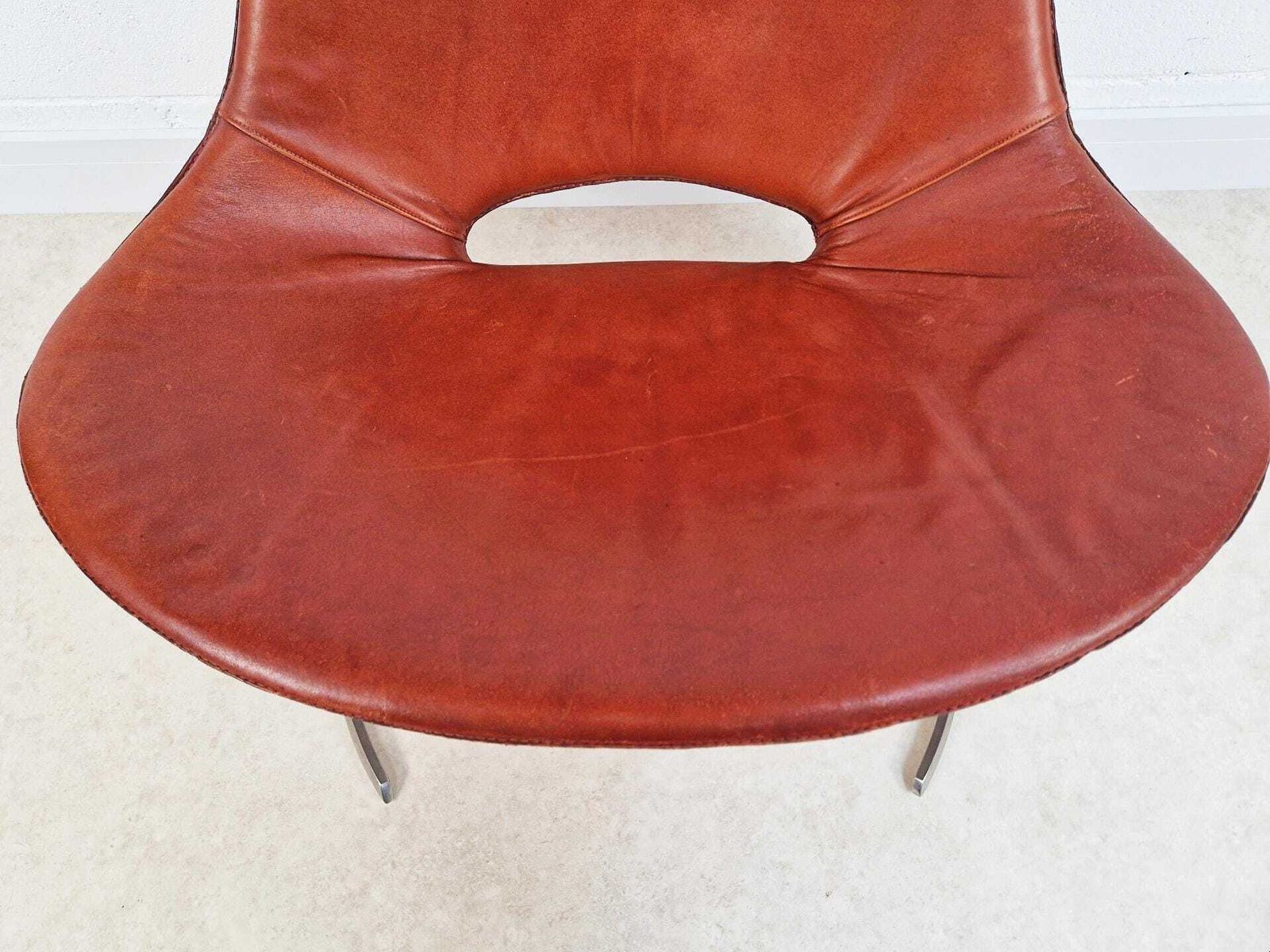 photo vinterior Preben Fabricius & Jørgen Kastholm Pair Scimitar Is63 Mid Century Leather Lounge Chairs