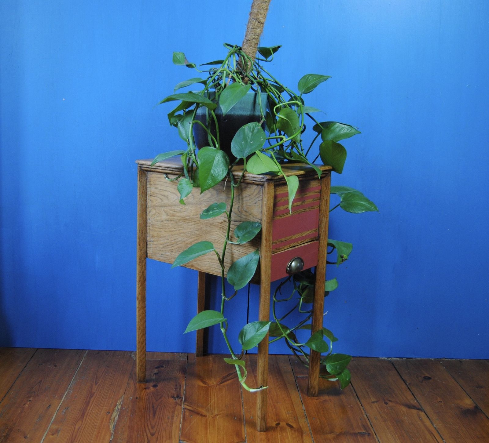 photo vintage 1950s Occasional Table, Vintage