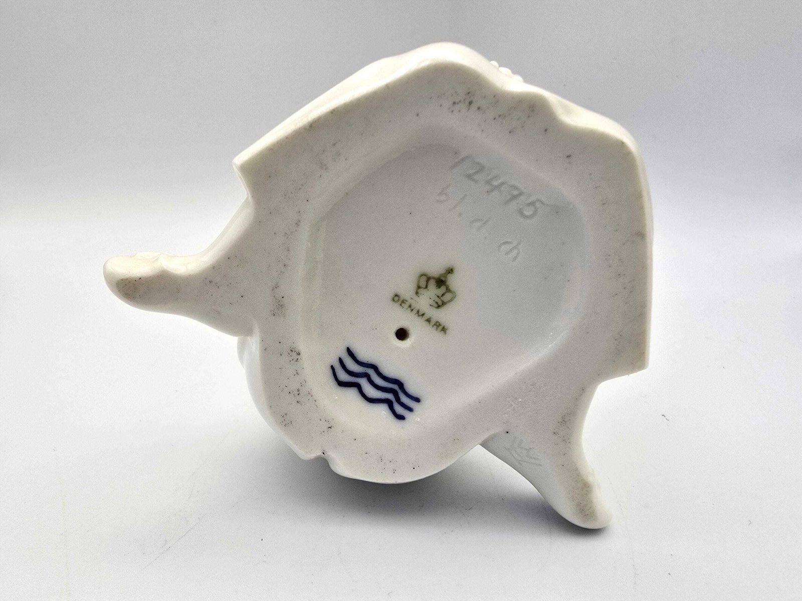 Royal Copenhagen Seventeen Years Blanc De Chine Figurine – Arno Malinowski, Damaged photo vinterior