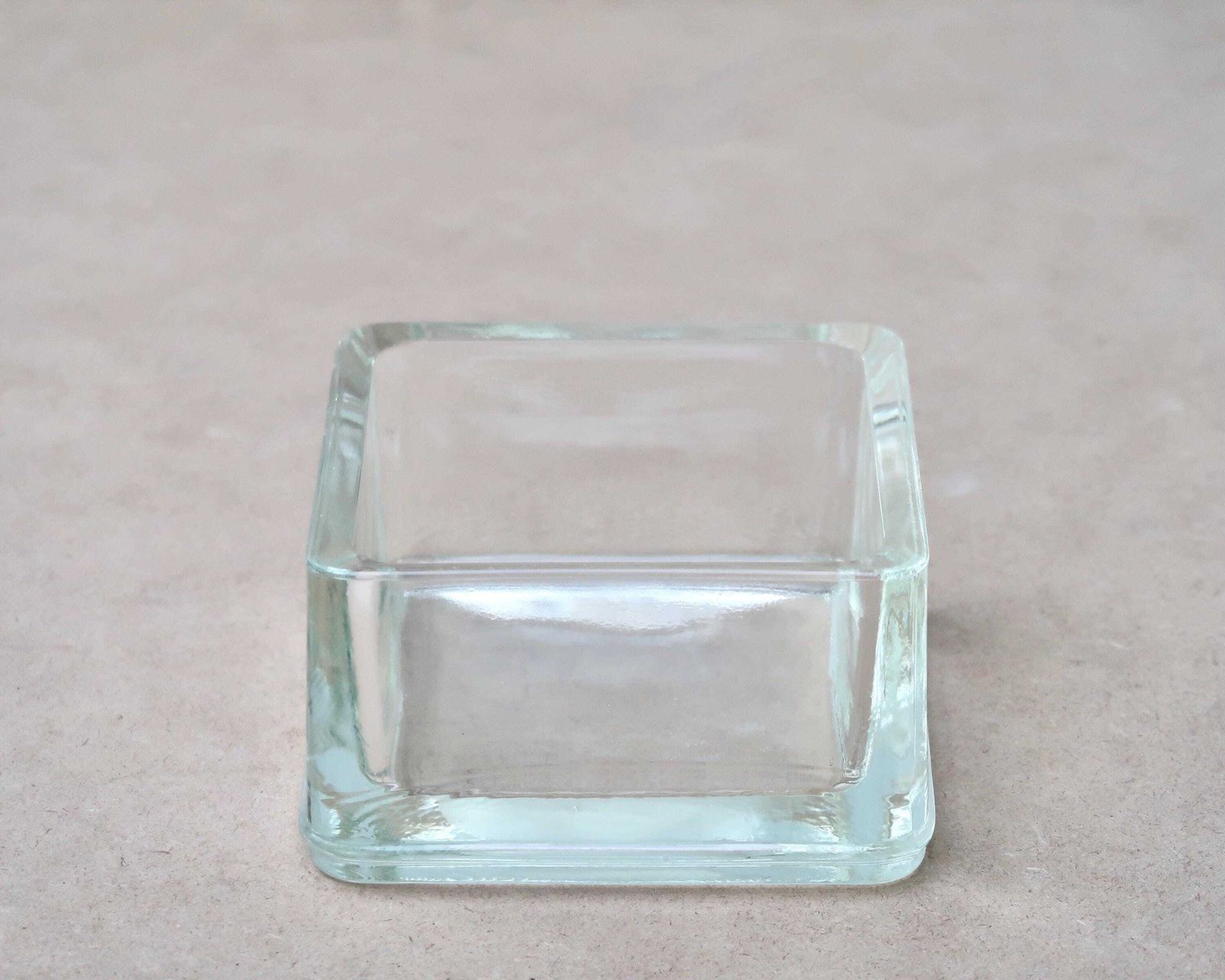 Franse Art Deco Glazen Asbak, Jaren 1920 / Lumax, Minimalist Pure, Charlotte Perriand, Le Corbusier, Woondecoratie photo furniture