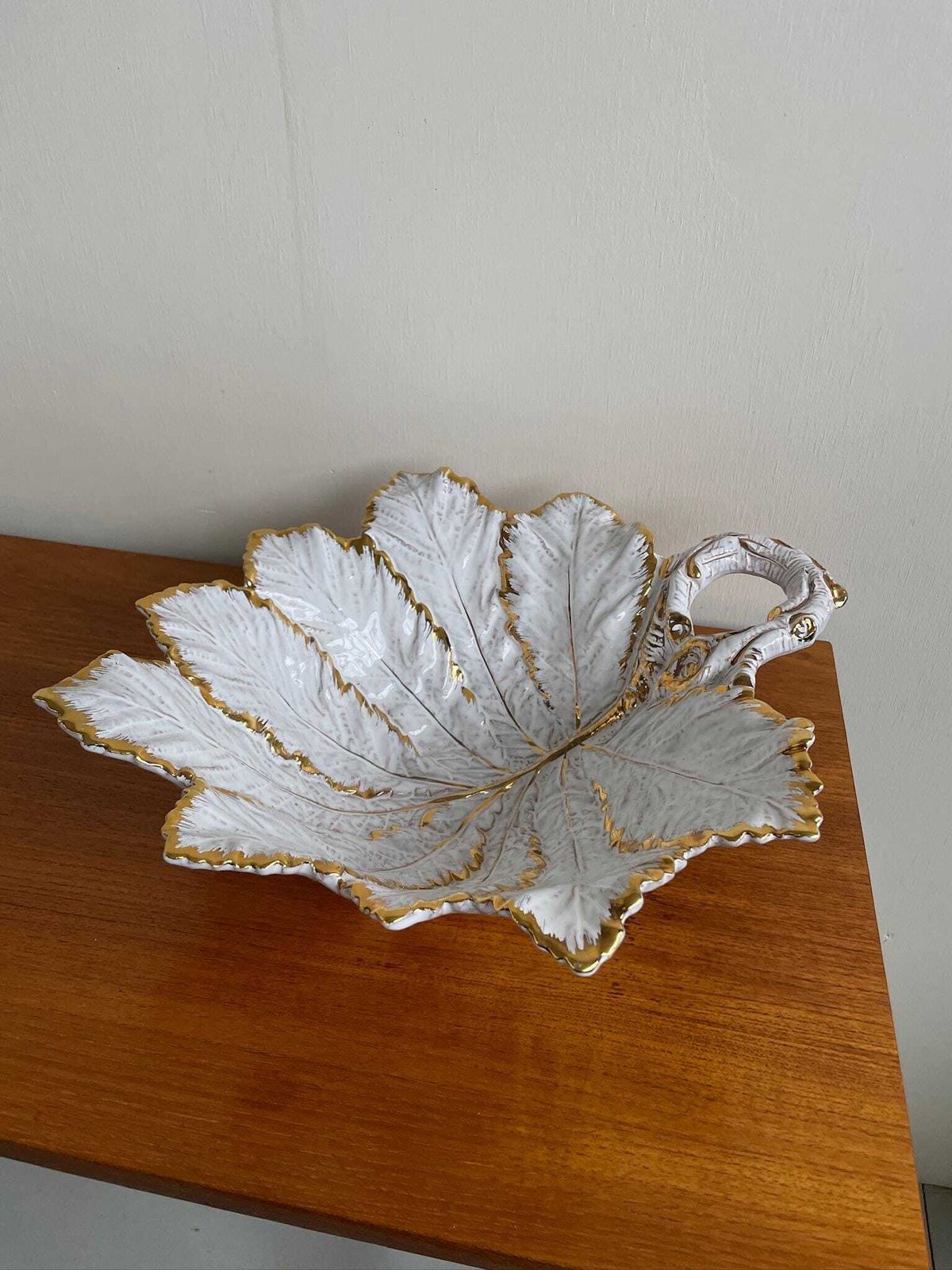 Vintage Italian Ceramic Deep Decorative Leaf Bowl With Gold Detailing