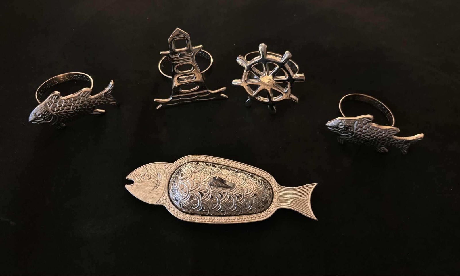 Marine De Saint Tropez Coastal Napkin Rings, Fish Box, Beach Table Decor, Set Of 5 photo for sale