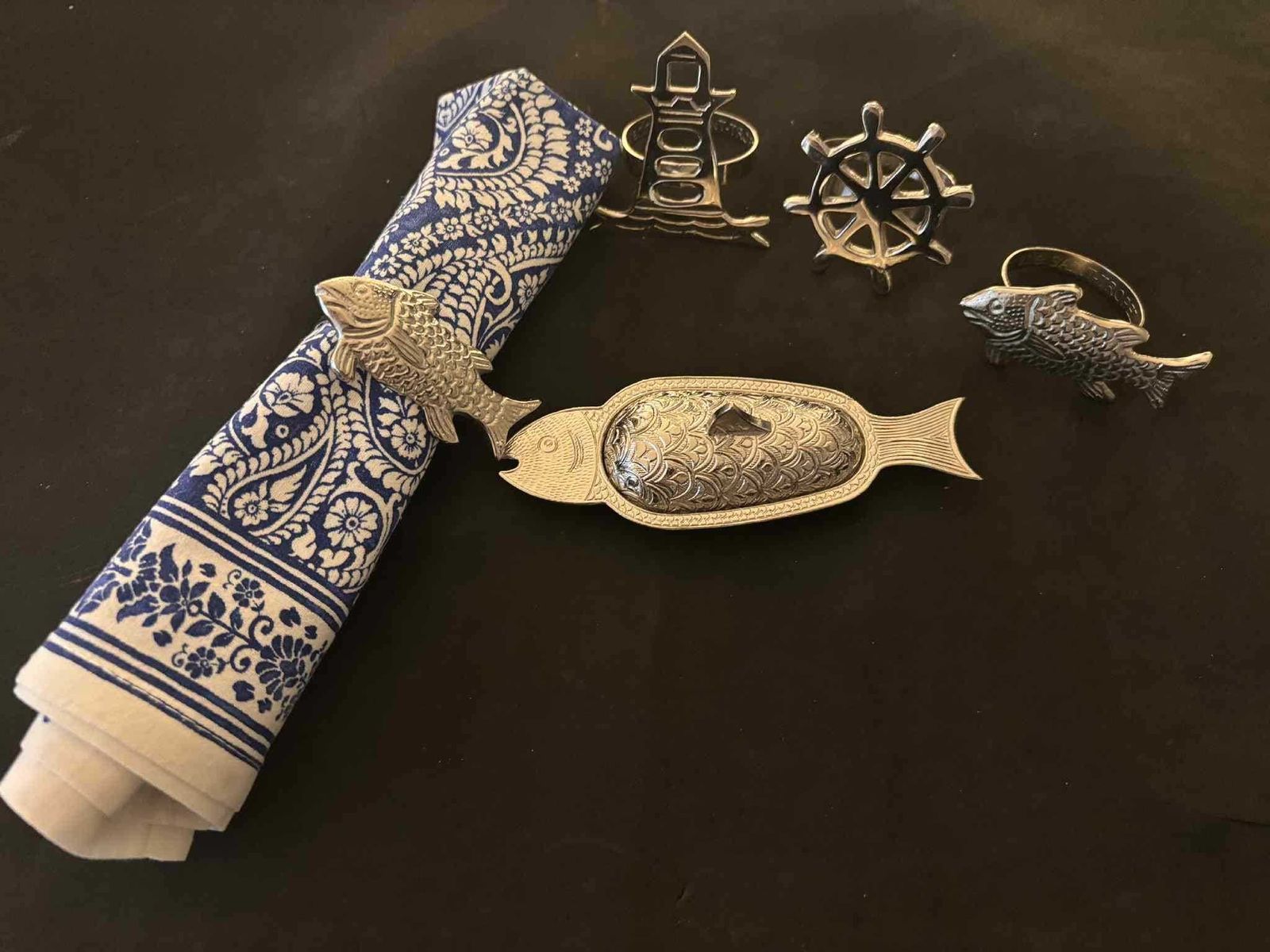 photo vinterior Marine De Saint Tropez Coastal Napkin Rings, Fish Box, Beach Table Decor, Set Of 5