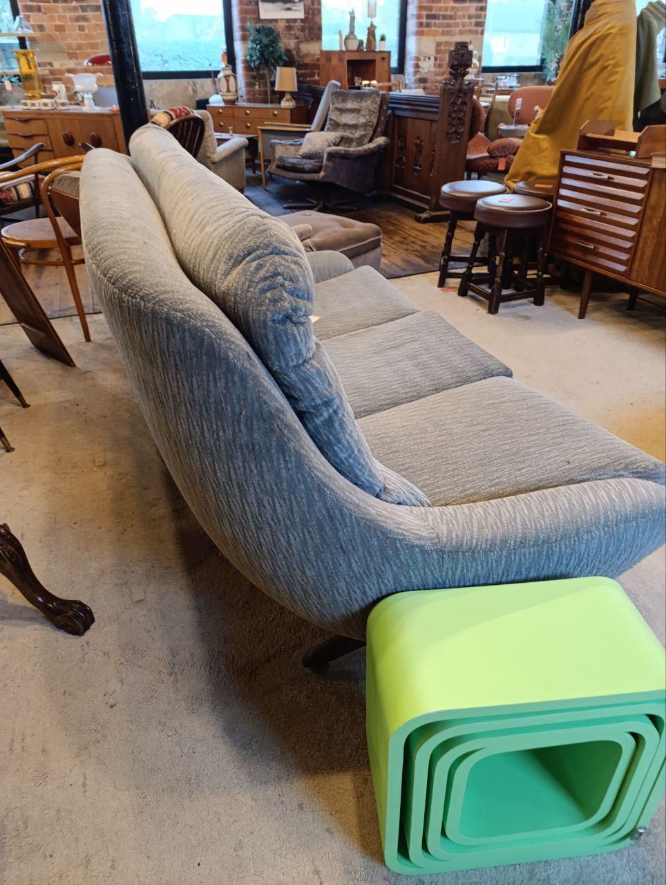 Parker Knoll Statesman Sofa Vintage Sculptural Grey Original Upholstery Statement Three Seater photo vinterior