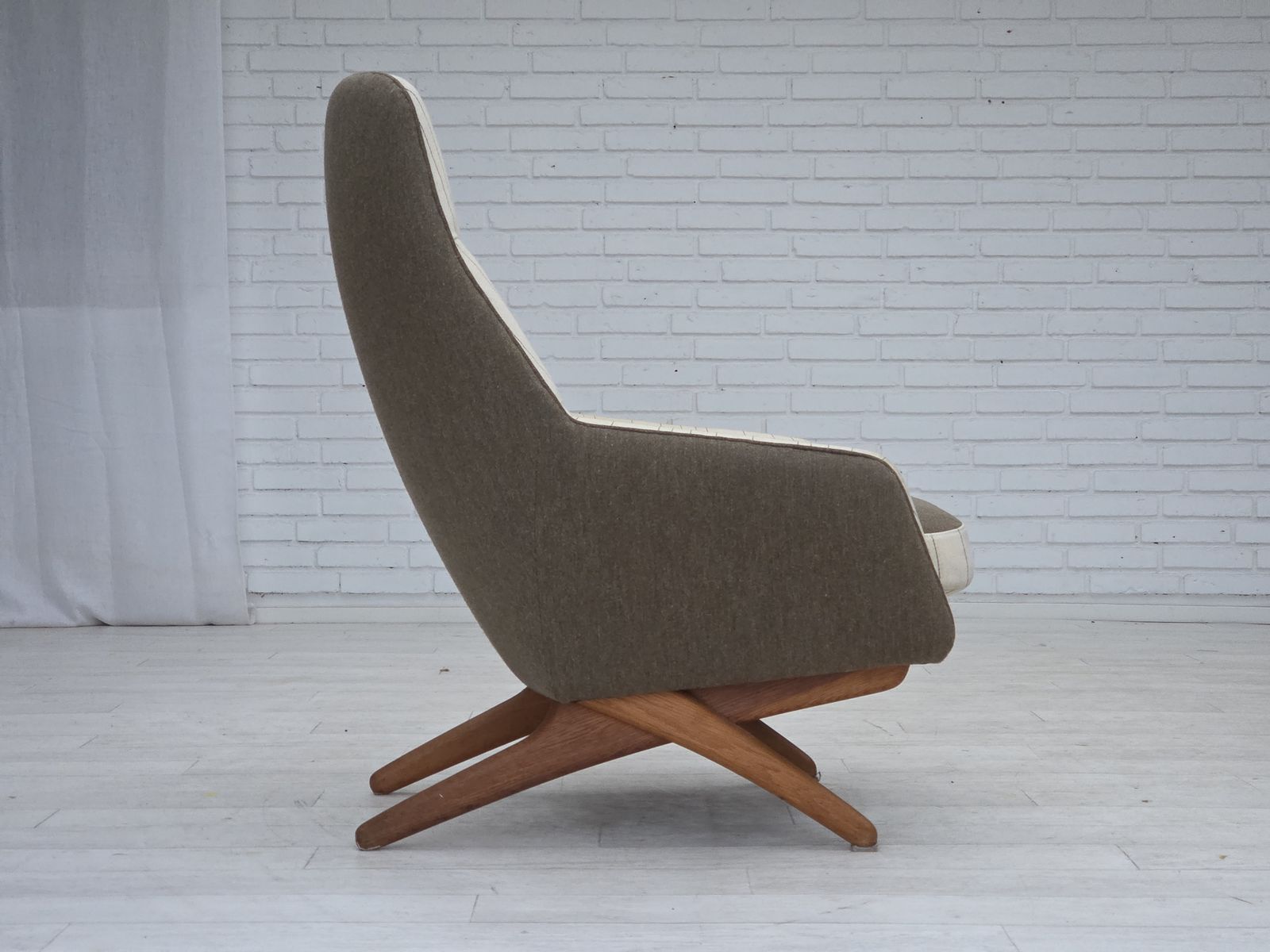 photo for sale 1970s, Danish Design By Illum Wikkelsø, Furniture Wool Fabric, Oak Wood Legs.