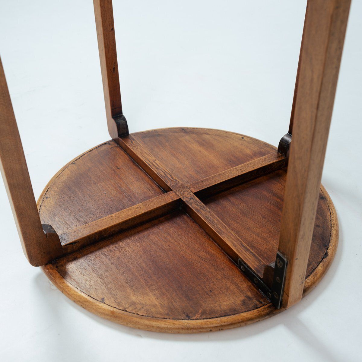 Art Deco Oak Wooden Round Amsterdam School Nesting Tables, The Netherlands, 1920s, Set Of 3 photo vinterior