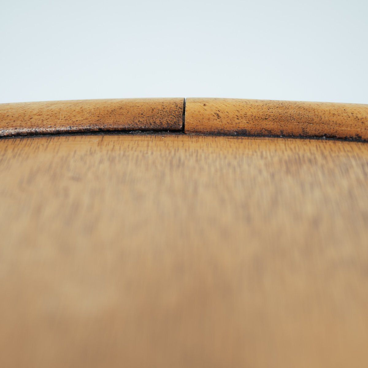 photo vintage Art Deco Oak Wooden Round Amsterdam School Nesting Tables, The Netherlands, 1920s, Set Of 3