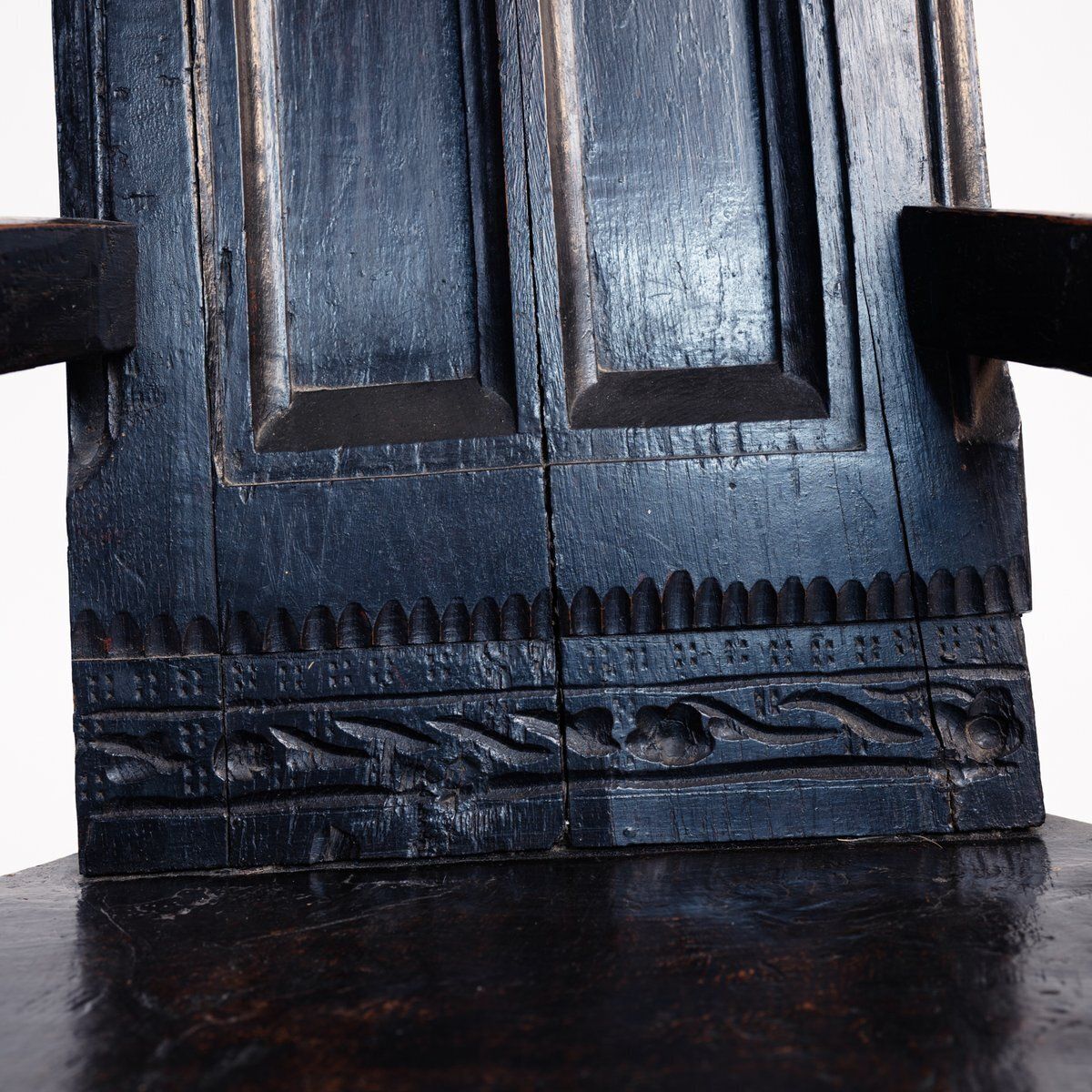 Late Medieval Walnut Sculptural Armchair With Floral Carvings, United Kingdom, 1600s photo vinterior