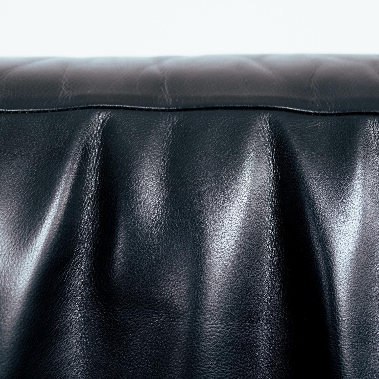 Furniture Zanotta Onda Black Round Leather Chrome Tubular Lounge Chair, Italy 1980s photo