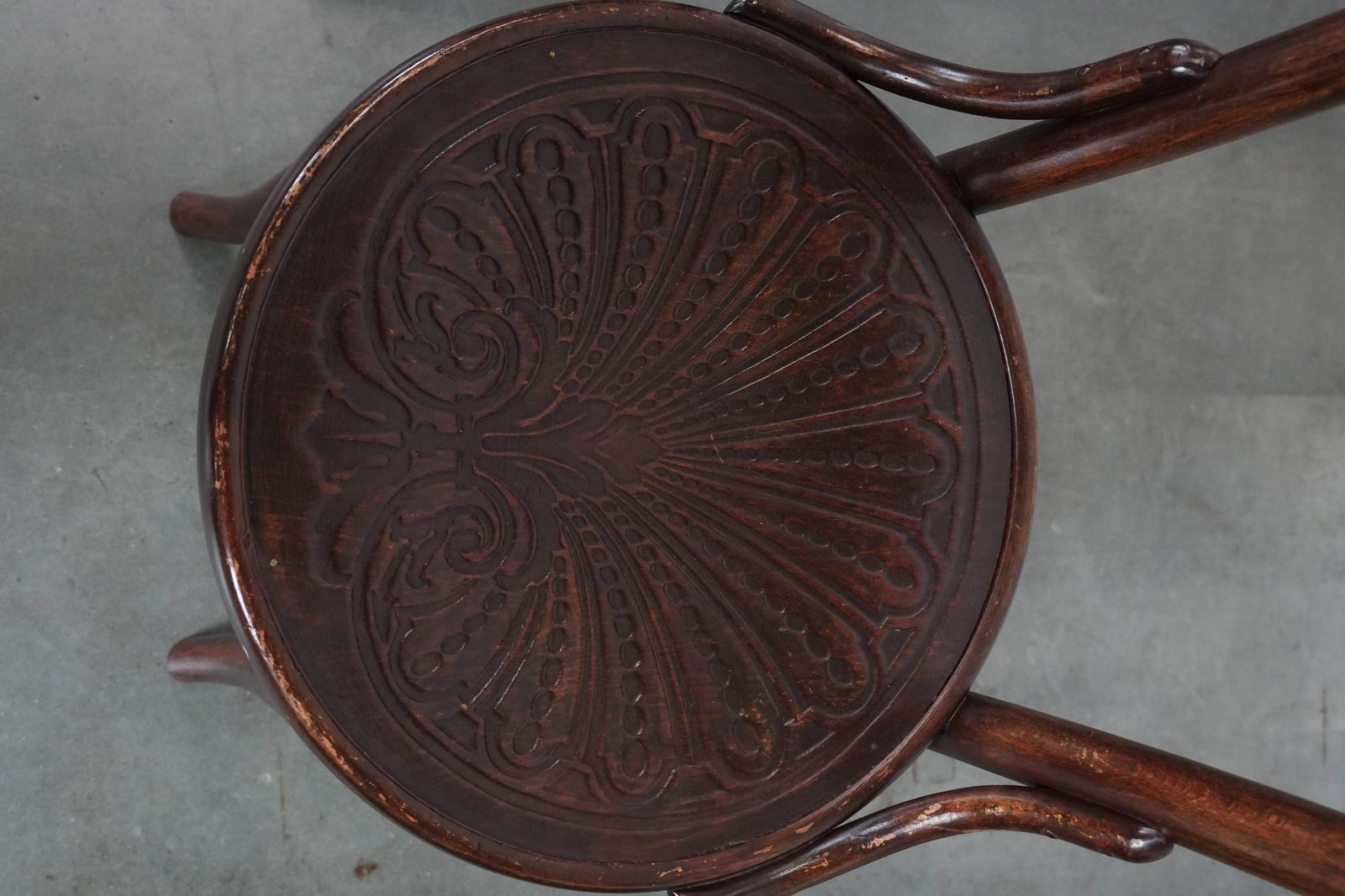 photo furniture Set Of Four Lovely Timeless Vintage Wooden Cosmos Bistro Design Chairs With Beautiful Carvings And Beautiful Details