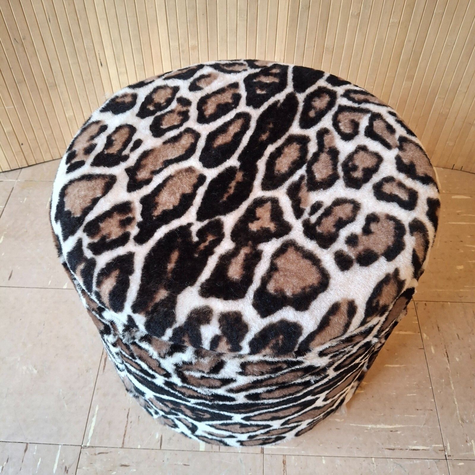 Fab Vintage Retro Handmade Pouffe Footstool W/ Storage Big Cat Printed Sheepskin photo vinterior