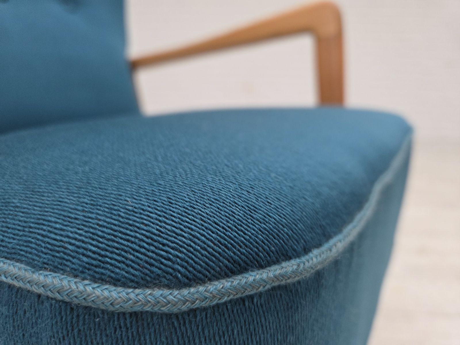 1970s, Danish Armchair By Fritz Hansen, Furniture Wool, Lacquered Beech Wood. photo 1390.0