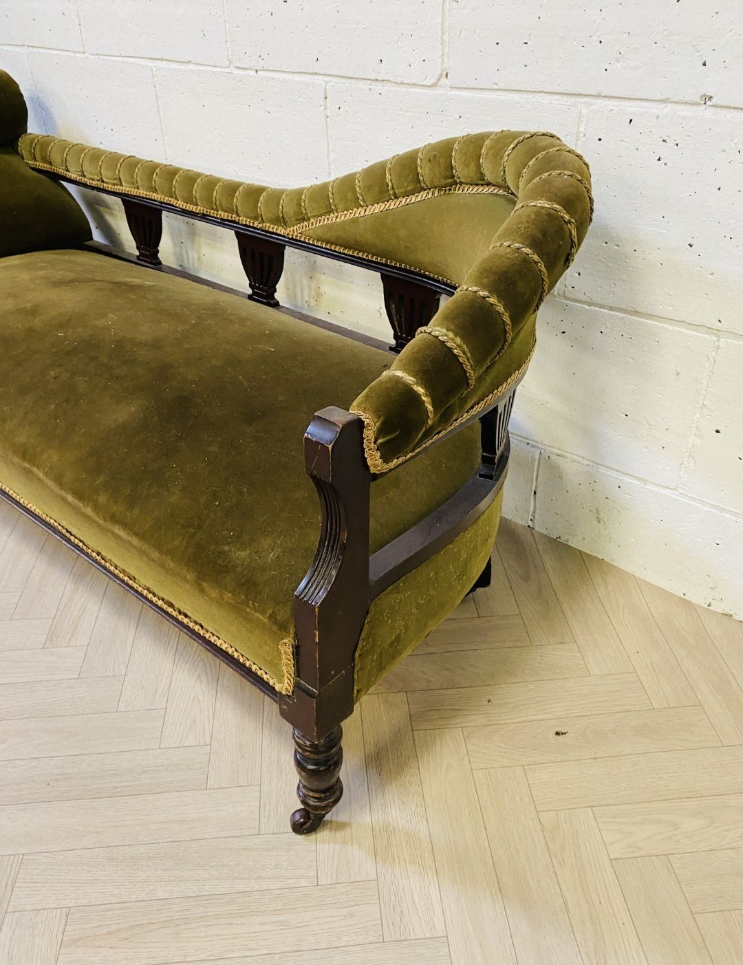 Edwardian Carved Mahogany Green Chaise Longe photo furniture