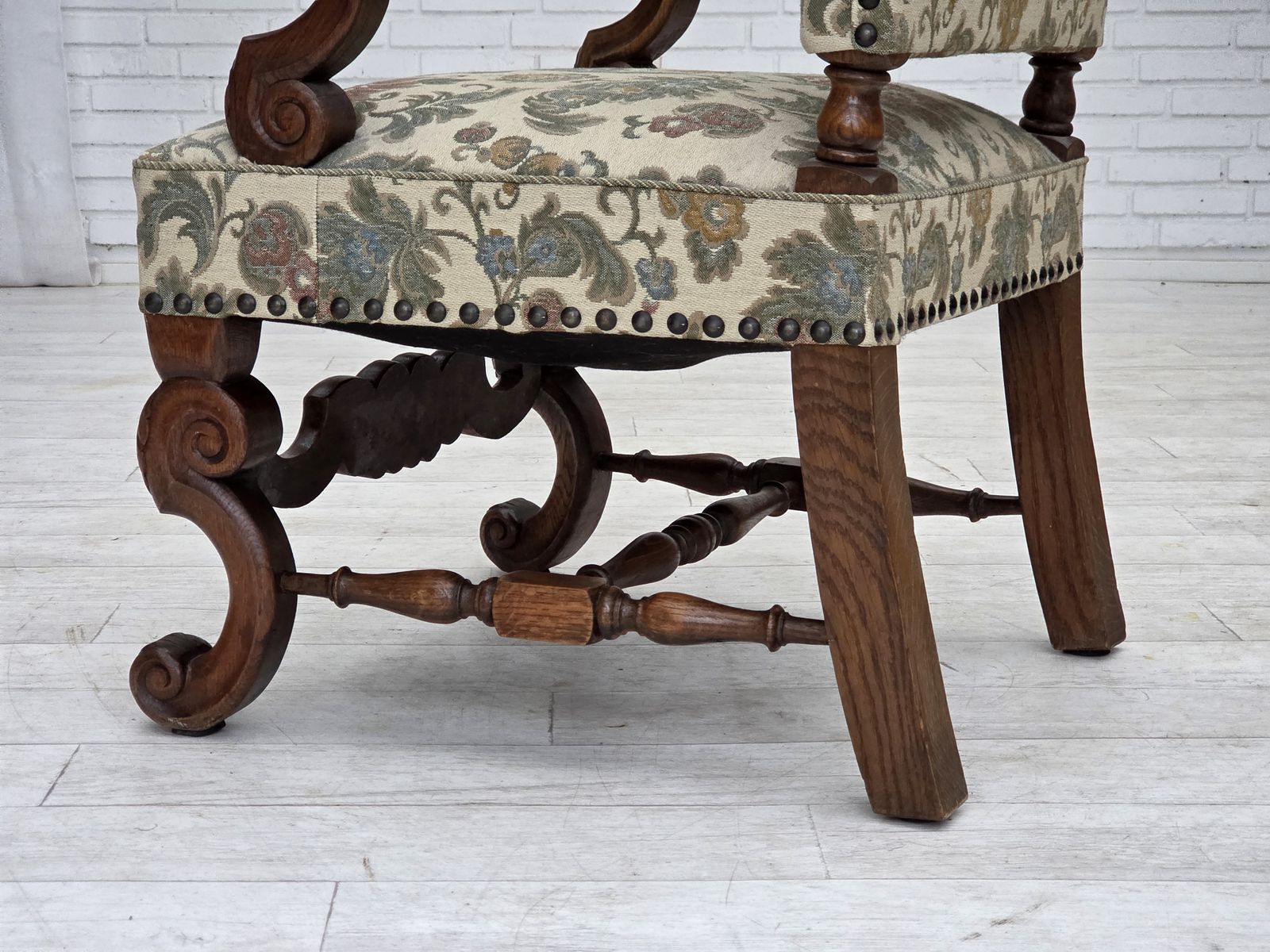 photo vintage 1950s, Scandinavian Highback Armchair, Furniture Fabric, Hand Carved Oak Wood.