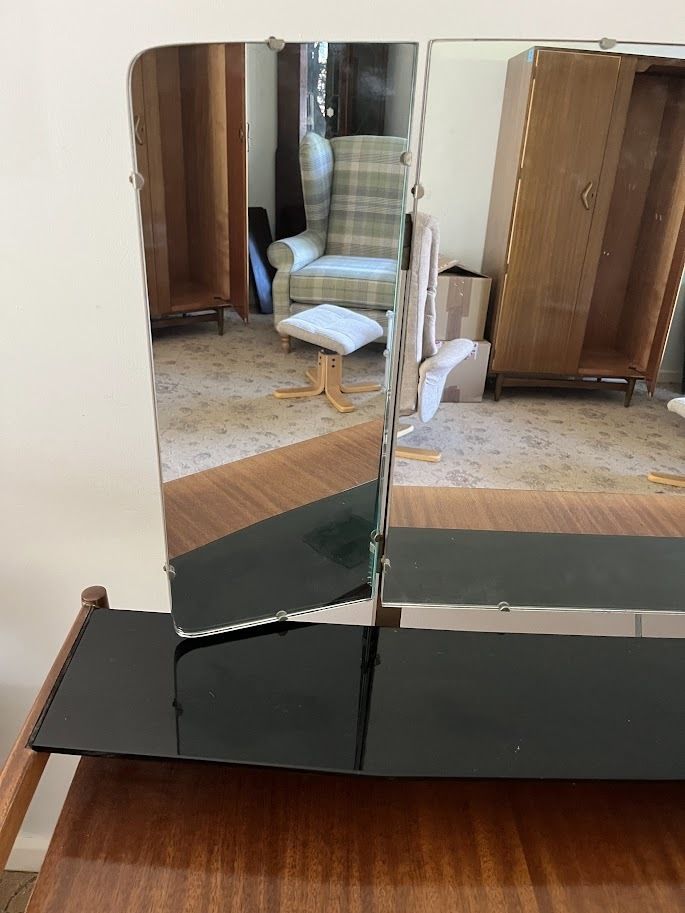 Mid Century Bedroom Furniture, Mid 20th Century photo vinterior