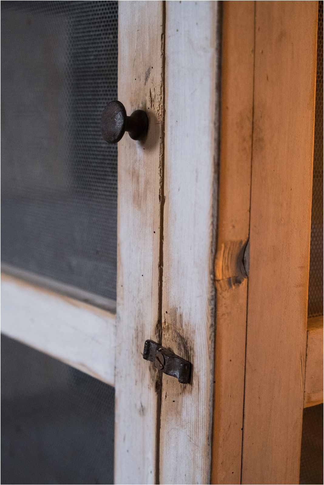 photo for sale Early 20th Century Pine Shelved Larder Linen Meshed Cupboard (915)