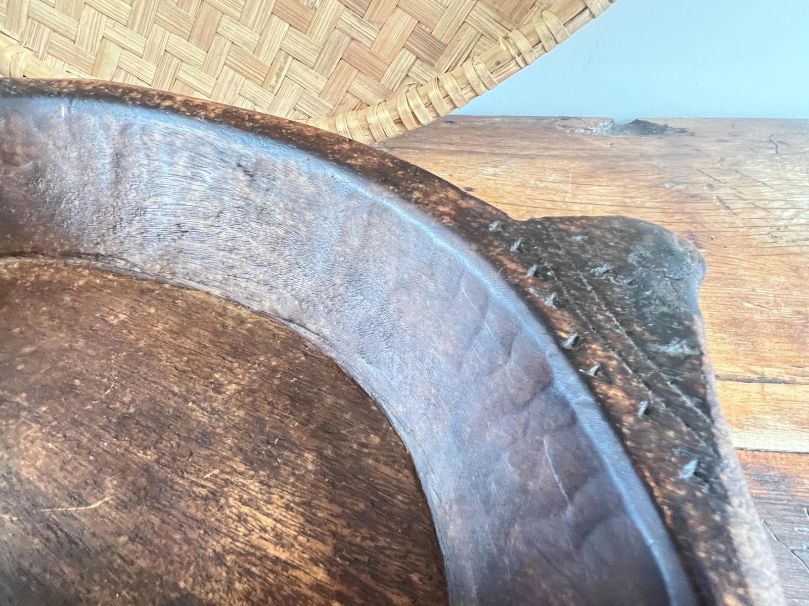 photo furniture Antique Dark Wood Parat Bowl, Large Hand Carved Indian Dough Bowl, Primitive Teak Treenware, Wabi Sabi Rustic Table Centrepiece 19th Century
