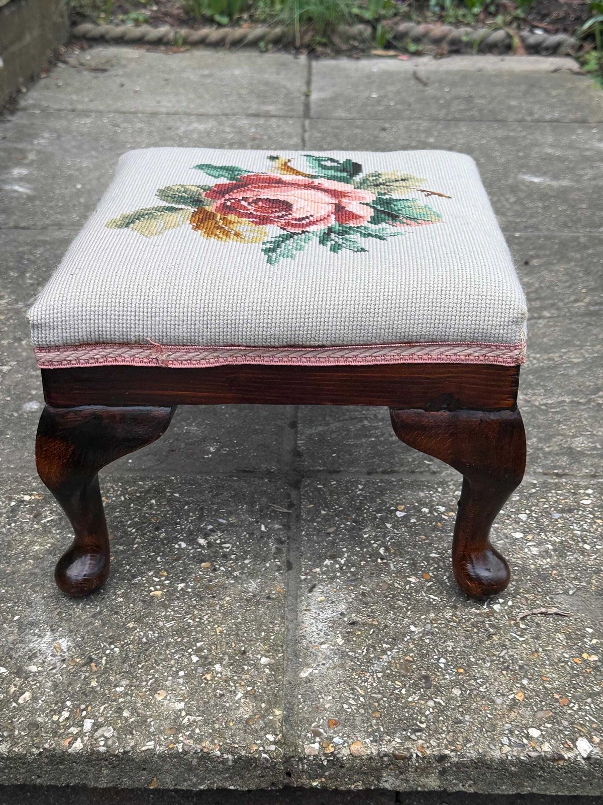 Vintage Rose Floral Needlepoint Upholstered Footstool With Cabriole Legs, Traditional Style Fireside Stool, C.1970s–1980s photo vinterior