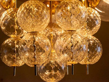 Mid Century Messing En Glas Kroonluchter, Europa, Jaren 1960 photo Verlichting