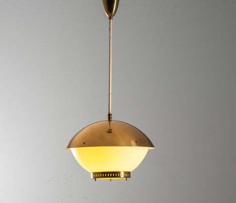 Grote Messing Hanglamp Met Gegraveerd Opalineglas photo furniture