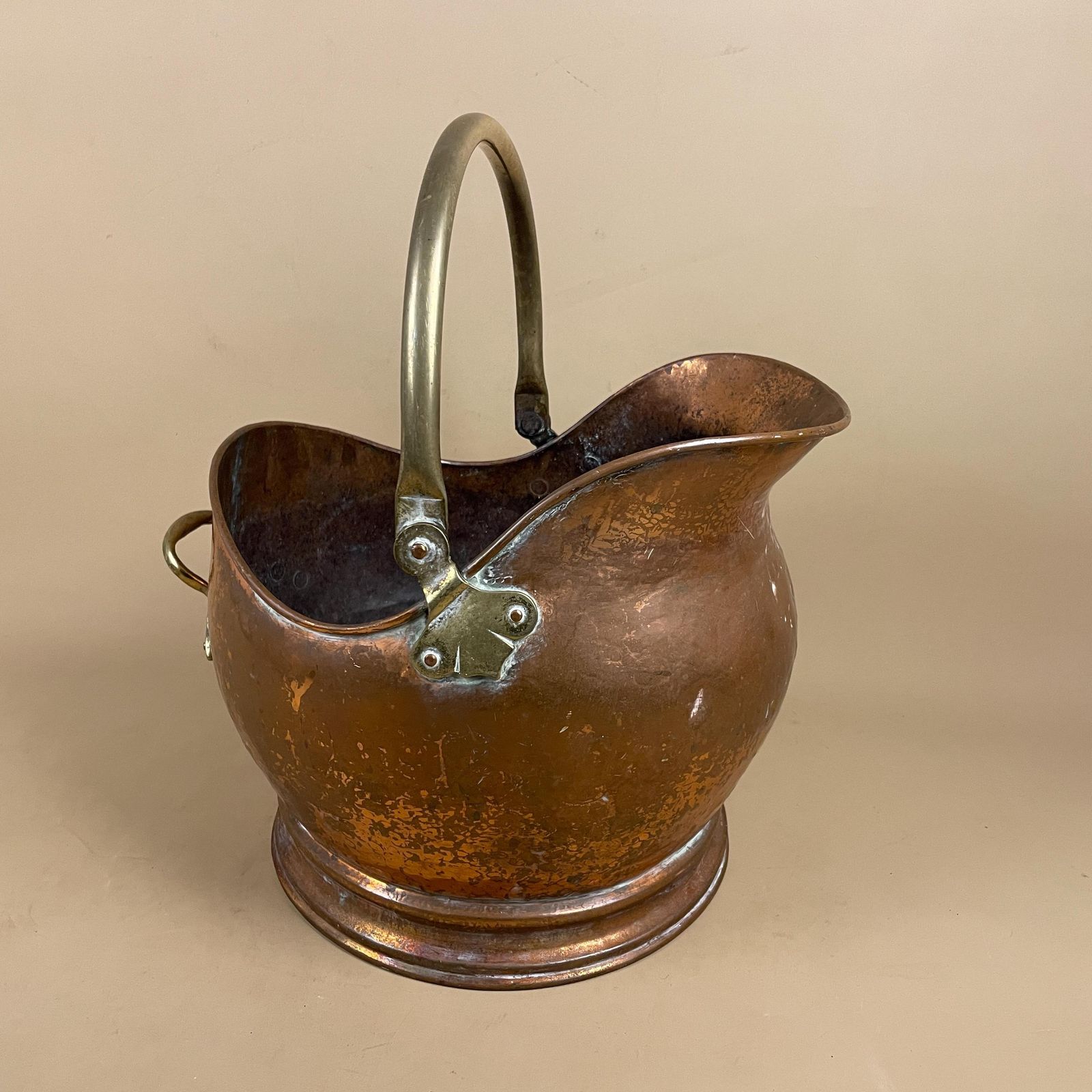 Antique Metal Copper Coal Bucket Gold Brass Handle Fireside Fire Side Scuttle Log Helmet Farmhouse Cottage Shovel Vintage Fireplace Logs photo for sale
