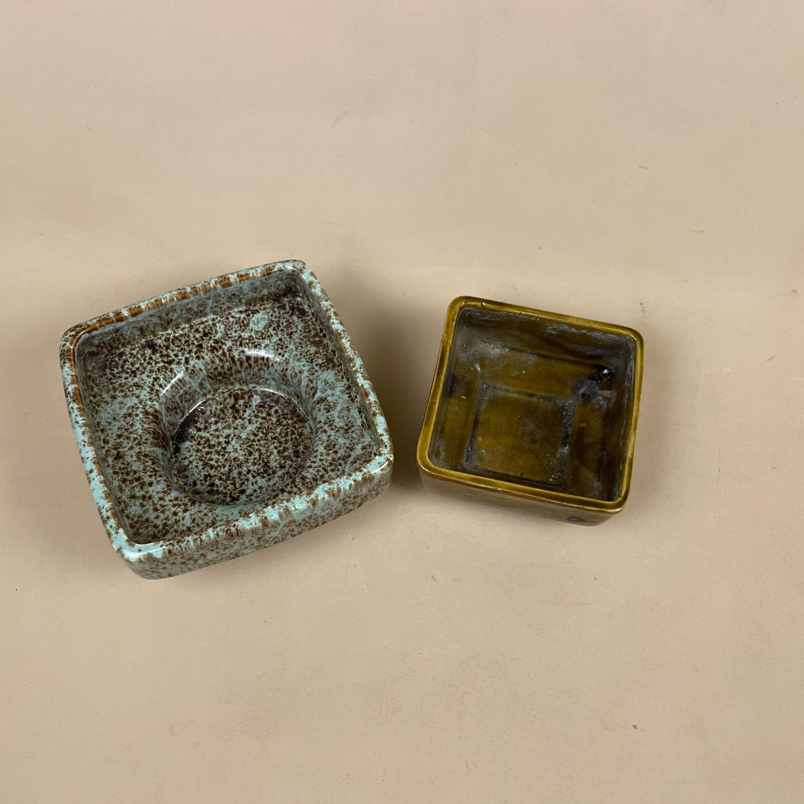 Ceramic Plant Water Catchers Green Mid Century Pottery Drip Trays Set Vintage Studio Planter Saucers Candle Holders Speckled photo 55.0