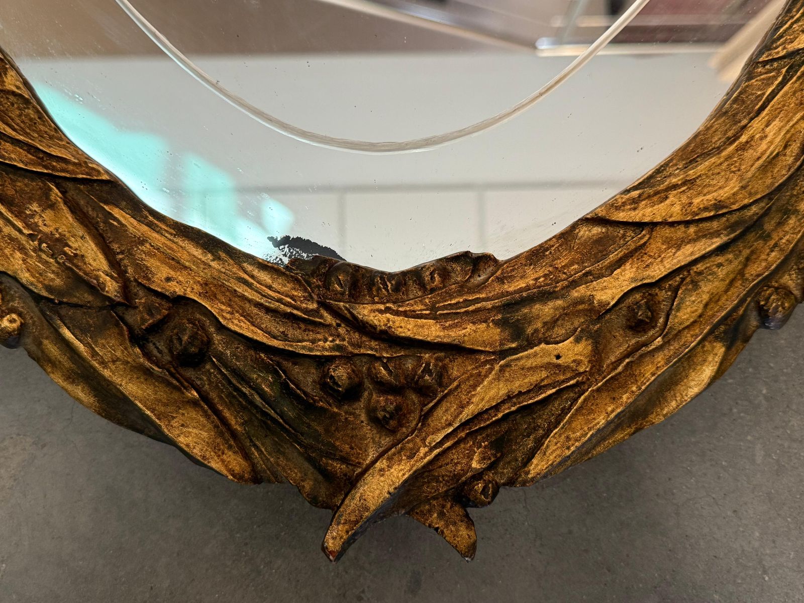 Miroir ovale en bois doré d'époque Empire français, XXe siècle photo Décoration