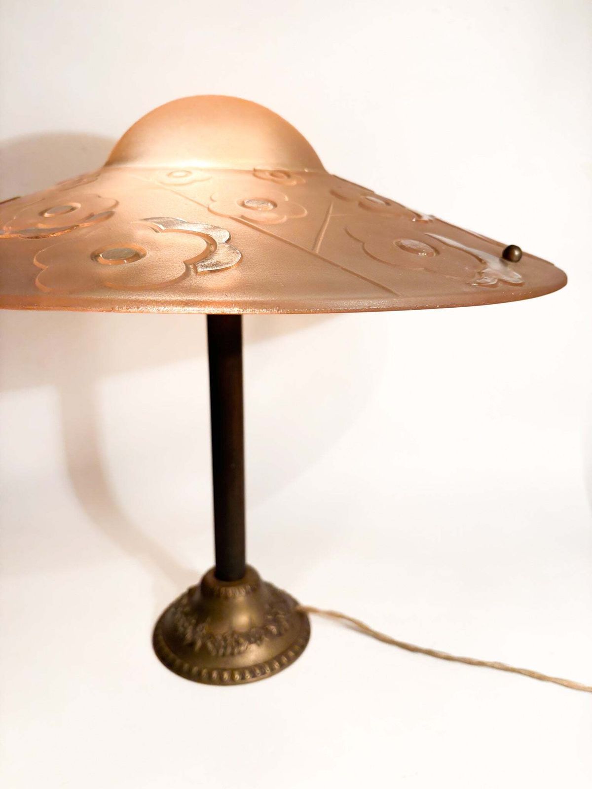 Table Lamp In Pressé Moulé Verre By Verrerie D'art Degué, 1930s photo buy