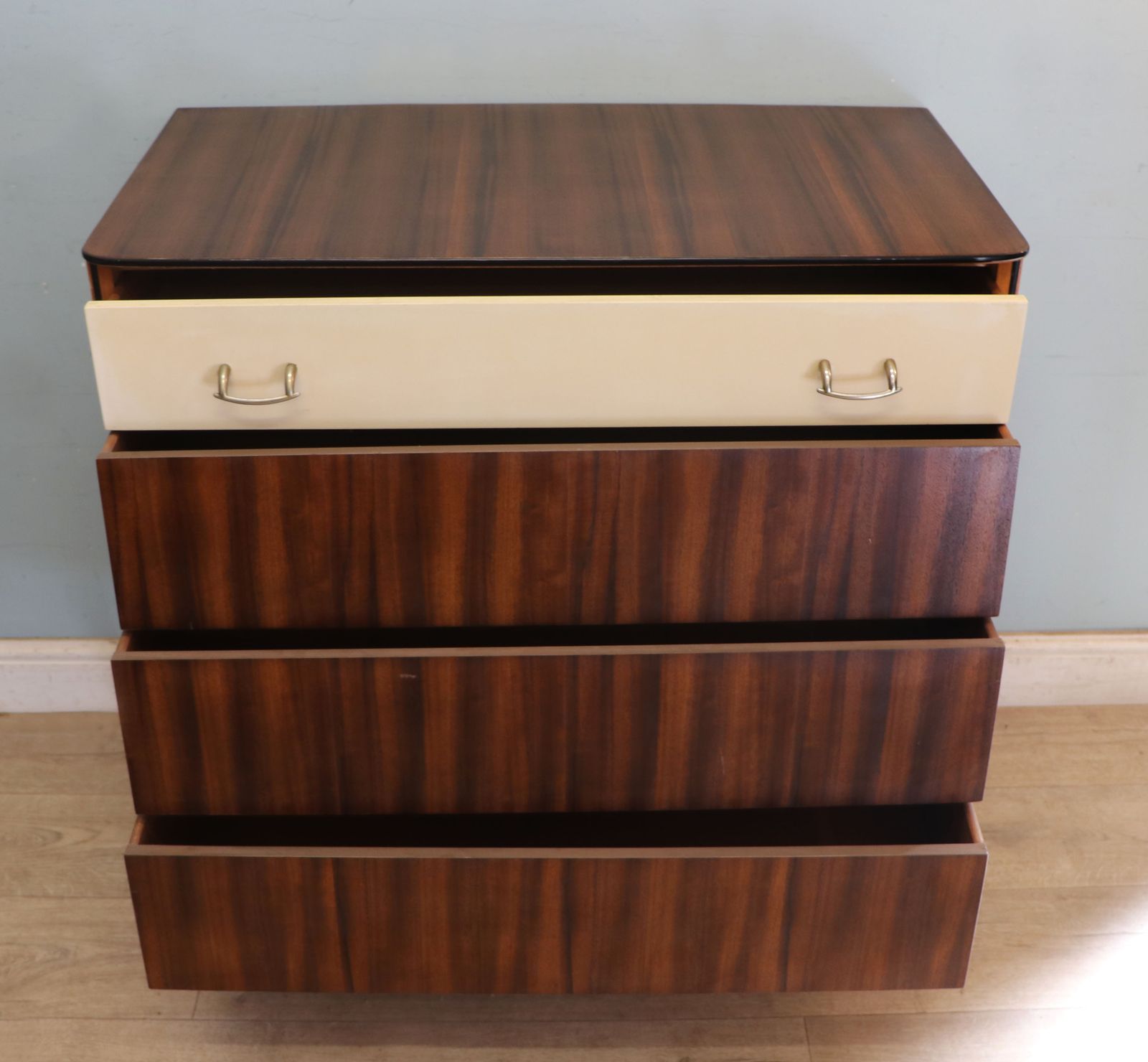 A Lovely Vintage Mid Century Avalon Chest Of Drawers. photo for sale