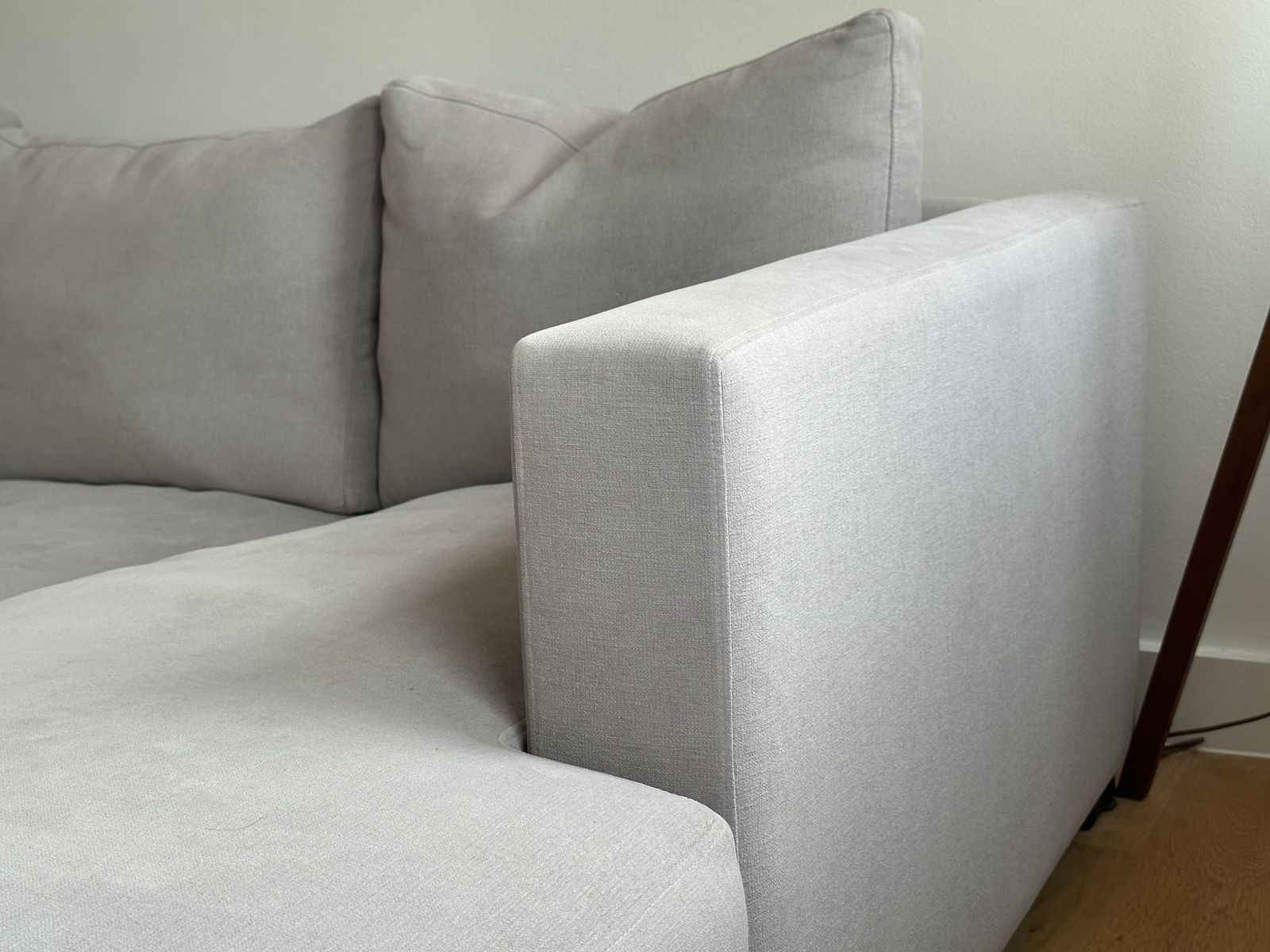 Raft Manhattan 4 Seater Chaise Sofa – Silver Performance Fabric, Reversible Chaise, 227cm Sleeping Length (Photo Included) photo 950.0