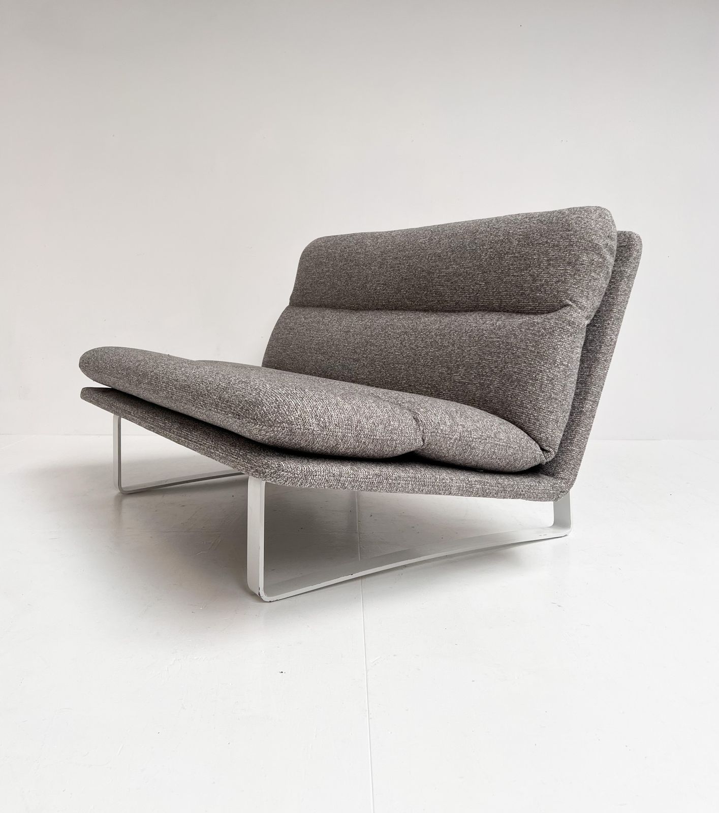 Furniture Reupholstered Artifort Kho Liang Ie 2 Seats Sofa, 1960s photo