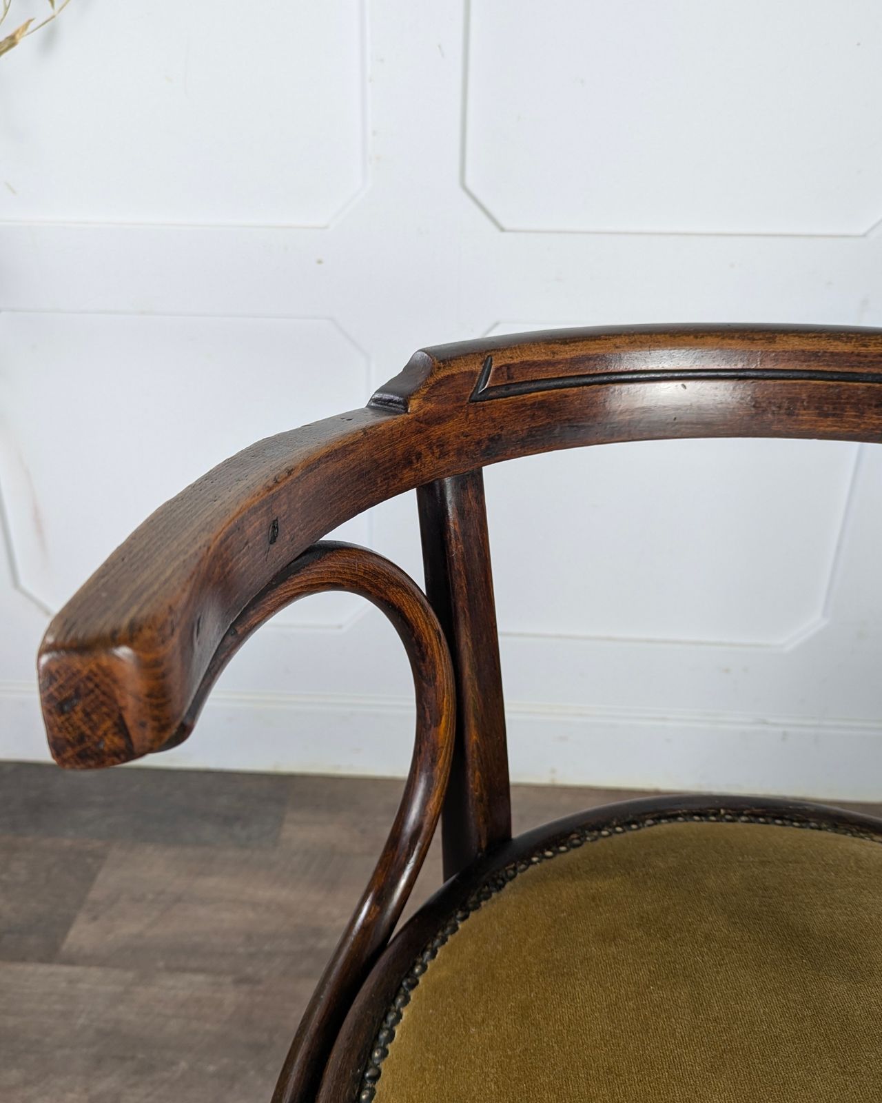 photo furniture Early 20th Century Thonet Style Bentwood Armchair