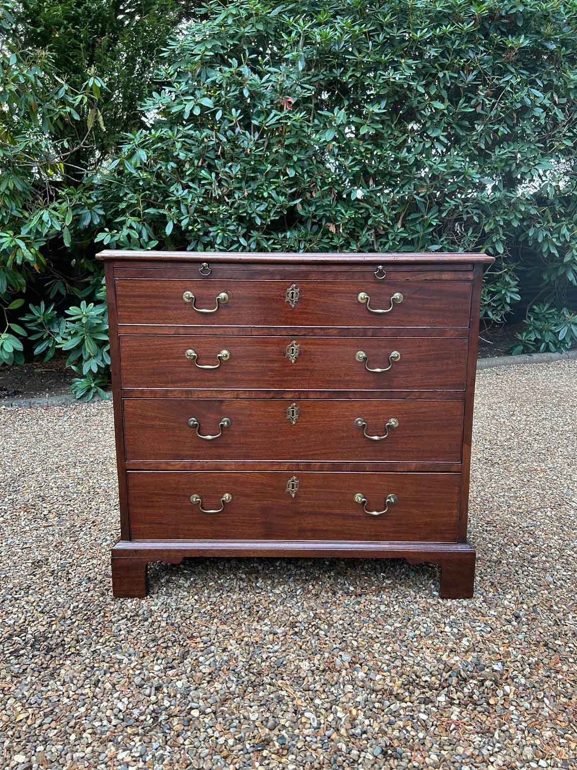 18th Century George III Mahogany Chest Of Drawers photo Furniture